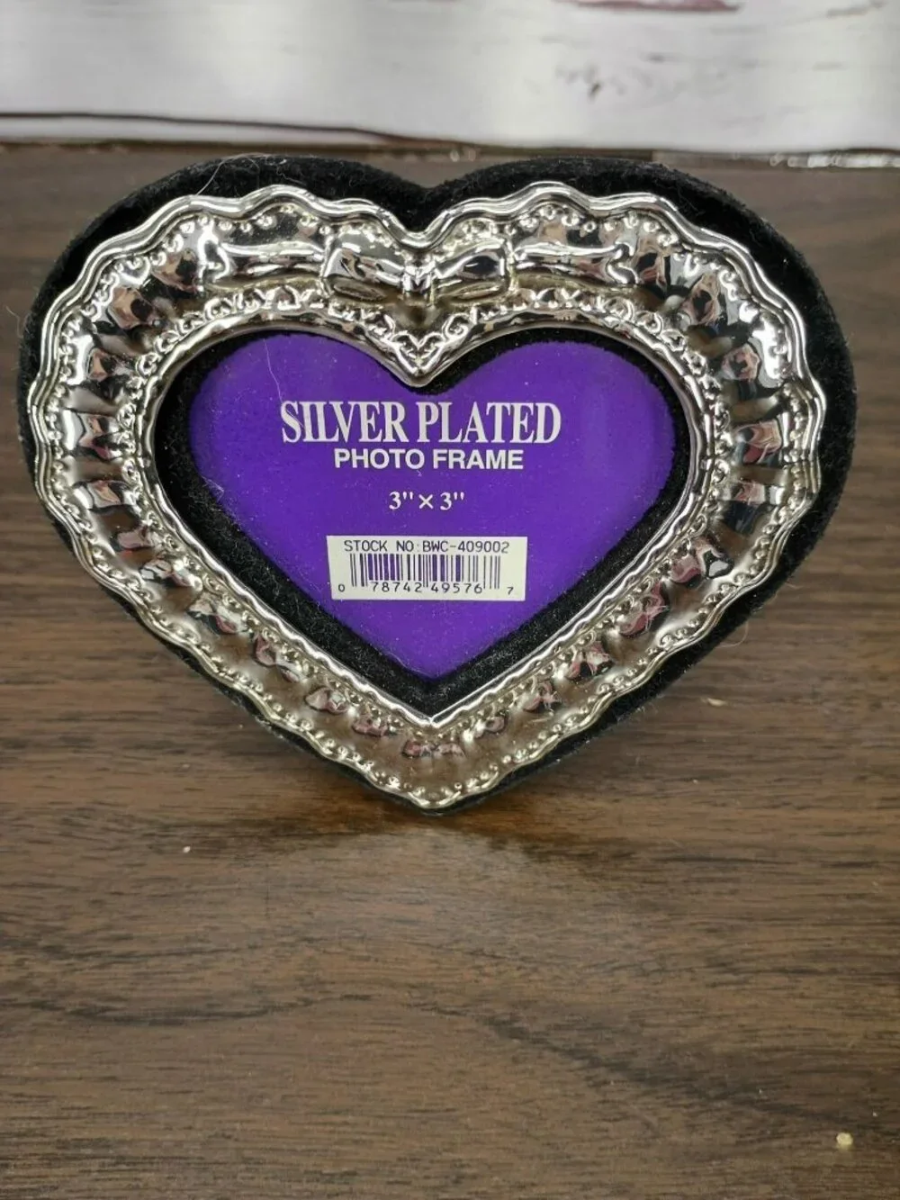 Heart-Shaped Silver-Plated Photo Frame 3